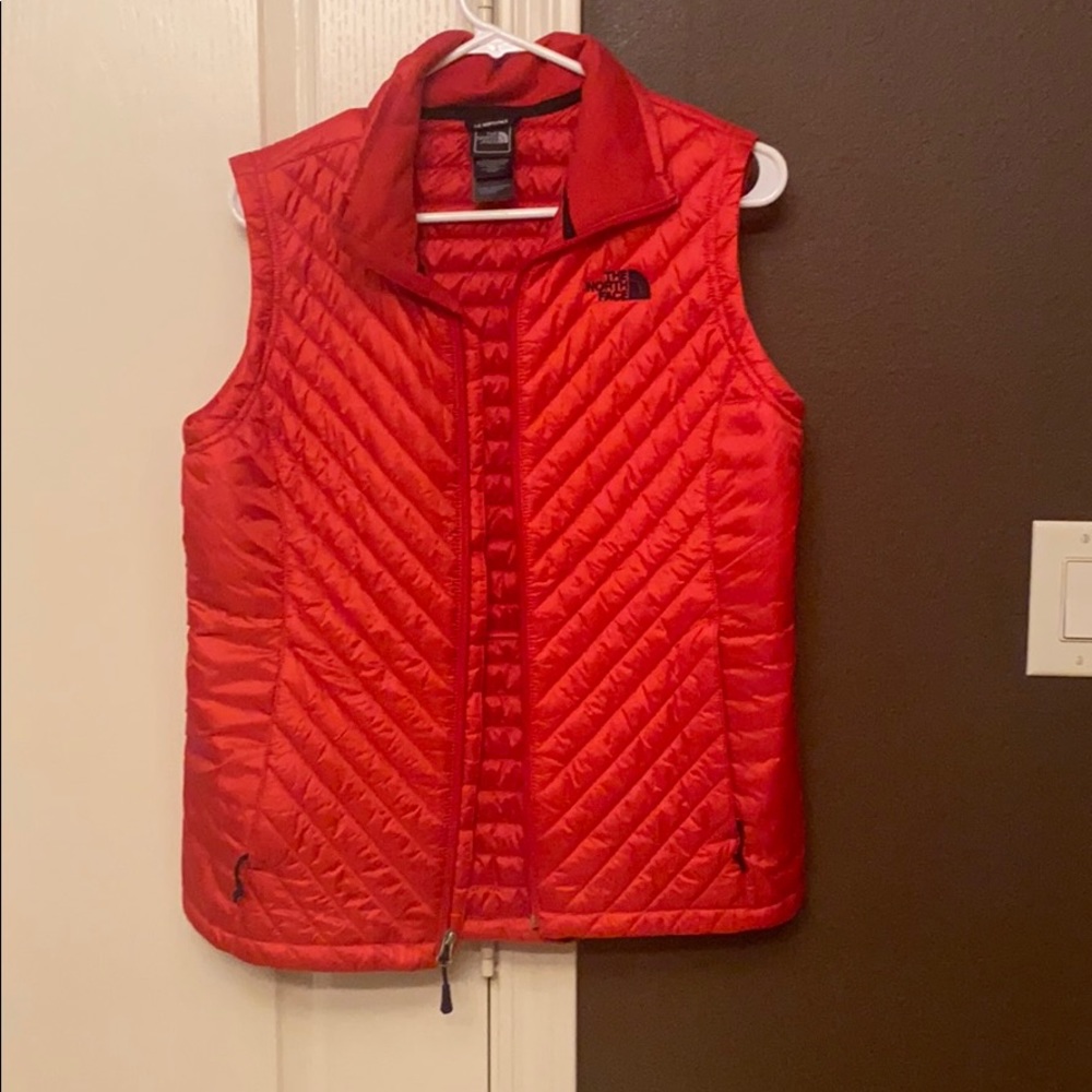 The North Face - vest barely worn
